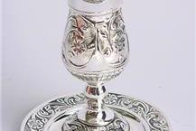 תמונה שצולמה להמחשת העבודות של פלדינוקס כוס לקידוש