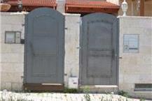 תמונה שצולמה להמחשת העבודות של הפסגה התקנת שערים חשמליים אינטרקום