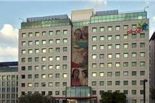 מוסדות ומבנים ציבוריים