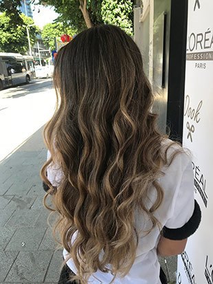 תמונה שצולמה להמחשת העבודות של פרוספר אוחיון- עיצוב שיער,פיאות והשתלת שיער תמונה של פרוספר אוחיון- עיצוב שיער,פיאות והשתלת שיער