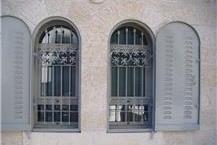 תמונה שצולמה להמחשת העבודות של מסגריית אבאדאן - 2 ייצור סורגים למגוון חלונות