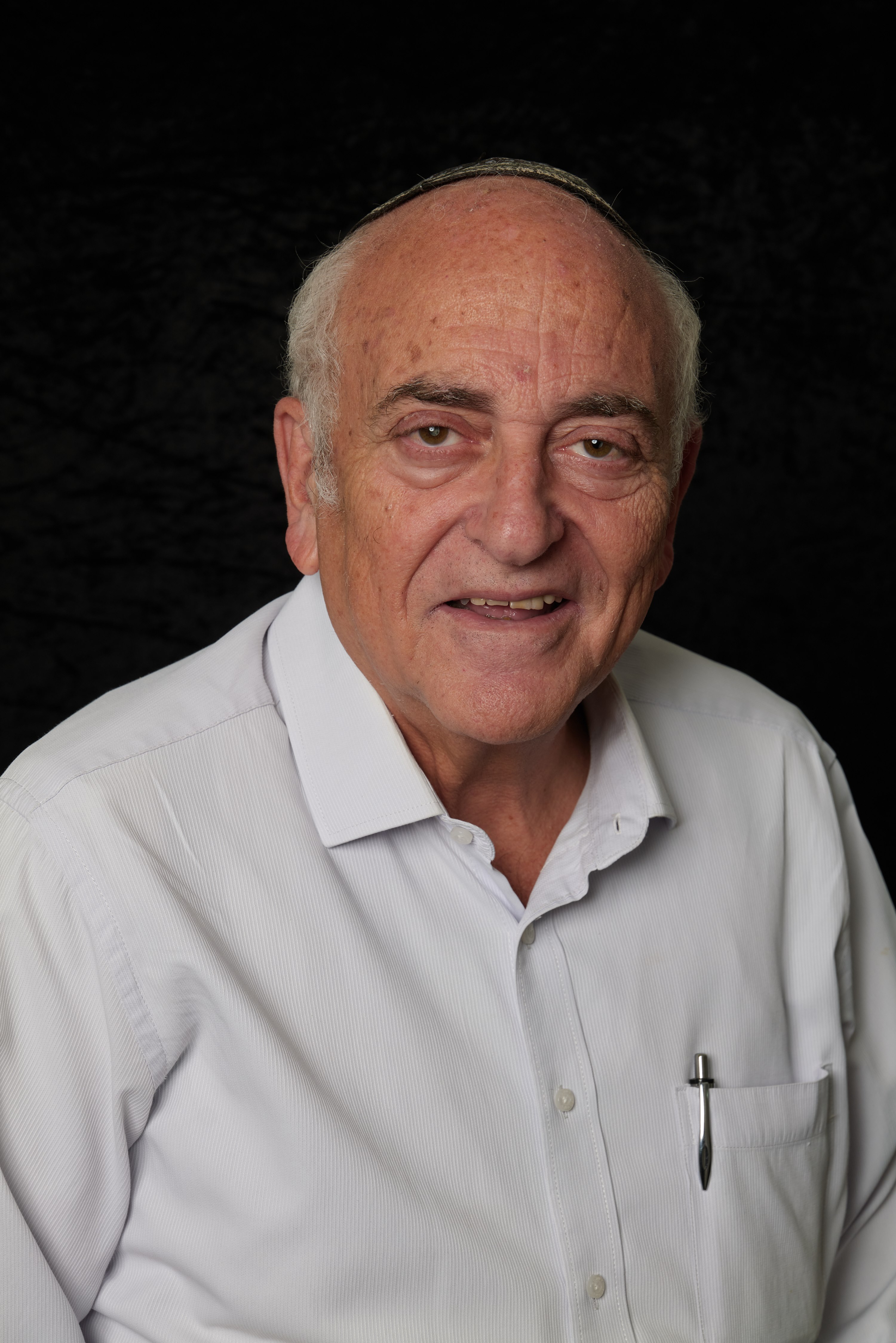 תמונה שצולמה להמחשת העבודות של עו"ד אלימלך יערי תמונה של עו"ד אלימלך יערי