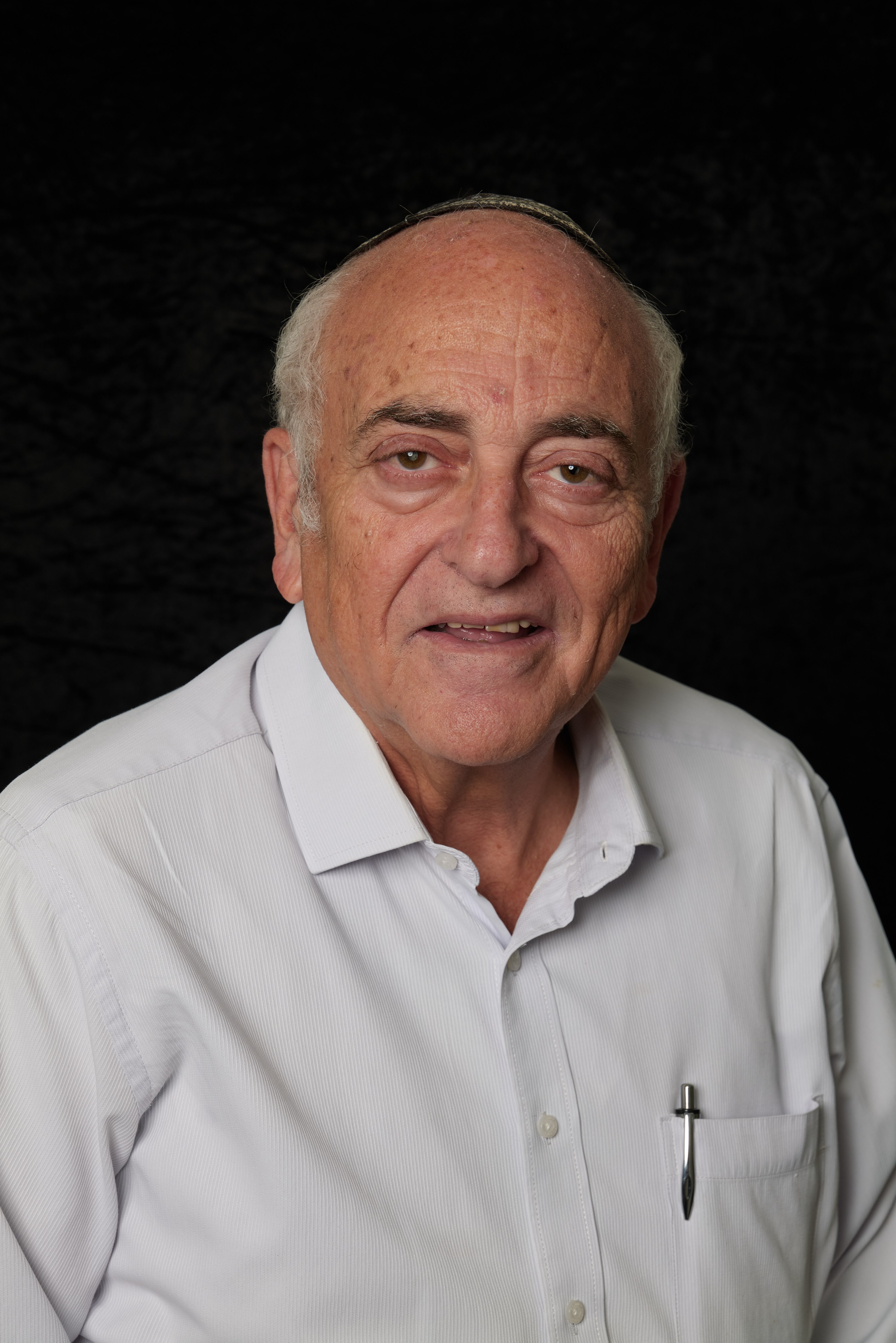 תמונה שצולמה להמחשת העבודות של עו"ד אלימלך יערי תמונה של עו"ד אלימלך יערי