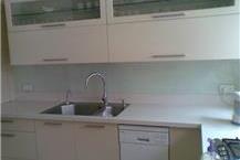 תמונה שצולמה להמחשת העבודות של זכוכית מודיעין - "מרקו" חיפוי קיר למטבח