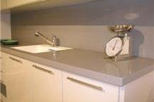 שיש לאמבטיה