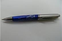 תמונה שצולמה להמחשת העבודות של אוזן אלי עט ממותגת