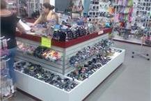 תמונה שצולמה להמחשת העבודות של מאור מתקני תצוגה וסחר בע"מ - 1 דלפקי מכירה מעוצבים