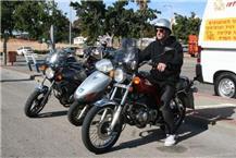 תמונה שצולמה להמחשת העבודות של "נועם" - חיים לנדאו לימוד נהיגה על רכב פרטי