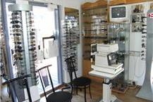 תמונה שצולמה להמחשת העבודות של איי-טק-אופטומטריסטים - 1 מגוון רחב של משקפי ראייה