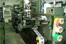 מכונה להדפסות מדבקות