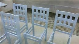 תמונה שצולמה להמחשת העבודות של מצבעת חיים וחידוש רהיטים תמונה של מצבעת חיים וחידוש רהיטים