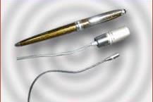 תמונה שצולמה להמחשת העבודות של המעבדה שלנו מגוון מקרופונים זעירים