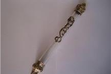 תמונה שצולמה להמחשת העבודות של מזוזות ביתך תשמישי קדושה לשימוש יום יומי