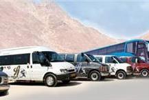 תמונה שצולמה להמחשת העבודות של נץ הסעות בע"מ הסעות במגוון רכבים