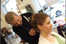 תמונה שצולמה להמחשת העבודות של מספרת שמפו - 1 החלקה יפנית בתל אביב