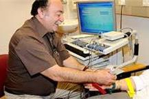 תמונה של ד"ר פרקש פטרו רופא נוירולוג