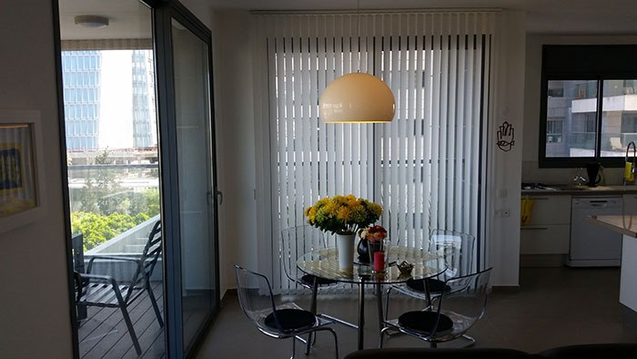 תמונה שצולמה להמחשת העבודות של וילונות סנרול-מוצרי הצללה תמונה של וילונות סנרול-מוצרי הצללה