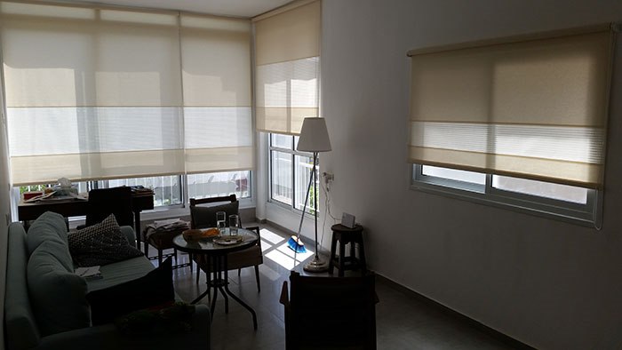 תמונה שצולמה להמחשת העבודות של וילונות סנרול-מוצרי הצללה תמונה של וילונות סנרול-מוצרי הצללה