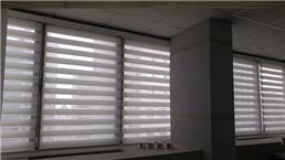 תמונה שצולמה להמחשת העבודות של וילונות סנרול-מוצרי הצללה תמונה של וילונות סנרול-מוצרי הצללה