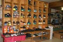 תמונה שצולמה להמחשת העבודות של אוברג'ין הנעלה בע"מ - 2 נעליים אורתופדיות