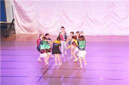 תמונה שצולמה להמחשת העבודות של אמנות הבלט - נולדנו לרקוד לימודי ריקוד ותנועה