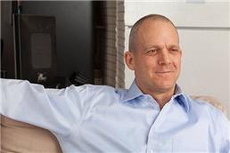 תמונה של דב קיבלוביץ חברת עורכי דין