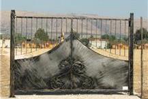 מסגרייה לייצור שערים