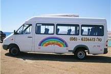 תמונה שצולמה להמחשת העבודות של צוות לעניין אילת בע"מ - 1 כלי רכב חדישים ומפוארים