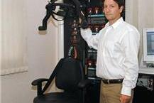 תמונה שצולמה להמחשת העבודות של מייקל מורגרף - אוסטאופתיה - 3 טיפול בכאבי צוואר כרוניים