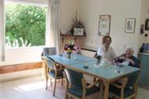 תמונה שצולמה להמחשת העבודות של בית דורות-בית אבות קריאה לאחות