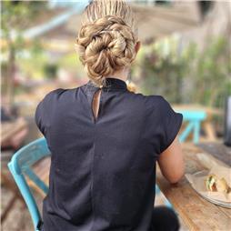 תמונה של הראש של שרית