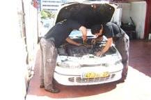 תמונה שצולמה להמחשת העבודות של מוסך ים התיכון - 3 עובדי מוסך מוסמכים