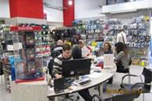 תמונה שצולמה להמחשת העבודות של מחשבים וסלולר - 2 החנות א&א מבפנים