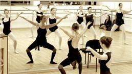 תמונה שצולמה להמחשת העבודות של ענת אקרמן - אומנות הבלט קלאסי ריקוד ותנועה למתקדמים