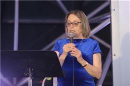 תמונה שצולמה להמחשת העבודות של סמדר שרת סדנאות כתיבה - 2 חוגים וסדנאות למבוגרים