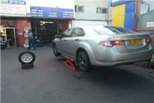 תמונה שצולמה להמחשת העבודות של צמיגי טופ דרייב פנצ'ריה תיקון פנצ'ר בתל אביב