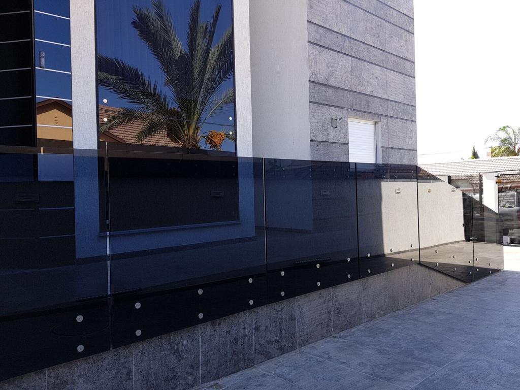 תמונה שצולמה להמחשת העבודות של גלאסיקו עבודות זכוכית תמונה של גלאסיקו עבודות זכוכית