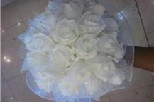 תמונה שצולמה להמחשת העבודות של זר של אושר זרי כלה