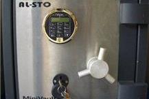 תמונה שצולמה להמחשת העבודות של המרכז הארצי לכספות כספות למשרד ולבית