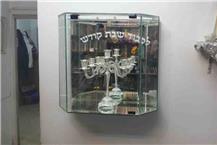 תמונה שצולמה להמחשת העבודות של פאר הזכוכית - 2 ויטרינה מפוארת - א.ח מראות וזכוכיות