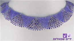 תמונה שצולמה להמחשת העבודות של ידיים שמאליות חנות לחרוזים תמונה של ידיים שמאליות חנות לחרוזים