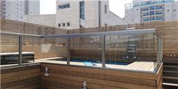 תמונה של חלומות בעץ ומתכת