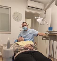 תמונה שצולמה להמחשת העבודות של מרפאת שיניים נווה שאנן- ד"ר ערוק תמונה של מרפאת שיניים נווה שאנן- ד"ר ערוק
