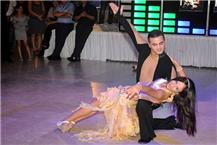 תמונה שצולמה להמחשת העבודות של צור אברהם דאנס שאו קונטיננטל לימודי ריקודים לטיניים