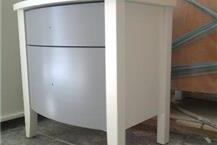 תמונה שצולמה להמחשת העבודות של המצבעה לימודי צביעת רהיטים ופוליטורה