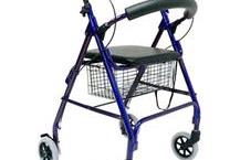 תמונה שצולמה להמחשת העבודות של טבע החיים- מרגישים חופשי בגיל השלישי קלנועיות ורכבים חשמליים