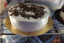 תמונה שצולמה להמחשת העבודות של דניאל קינוחים הכנת עוגות