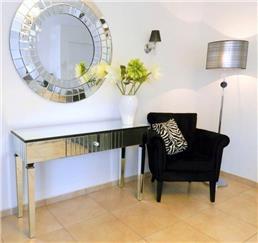 תמונה שצולמה להמחשת העבודות של איכות הזכוכית תמונה של איכות הזכוכית