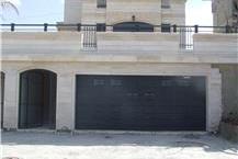 תמונה שצולמה להמחשת העבודות של אם גי. ריזיק בע"מ נאסר שערים