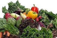 תמונה שצולמה להמחשת העבודות של שוק הירקות משלוח של פירות וירקות עד הבית